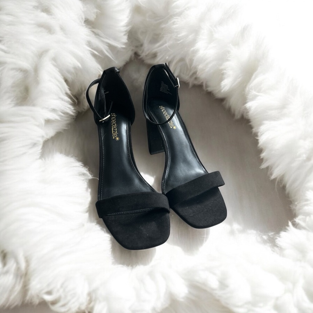 NWOT OPEN TOE HEEL SANDAL BLACK